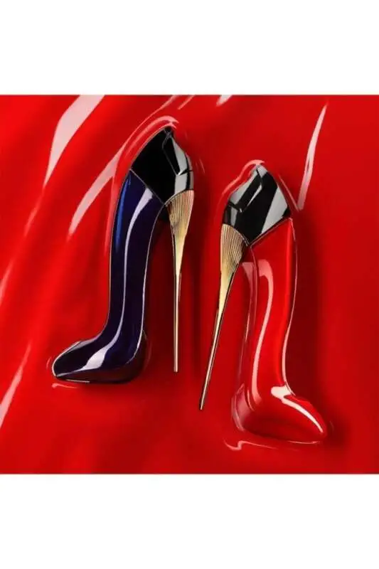 Carolina Herrera Very Good Girl EDP 80 Ml Kadın Parfüm: İkonik Glamour ve Çarpıcı Çiçeksi Dokunuş - 3