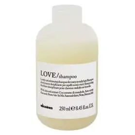 Davines Essential Haircare Love Bukle Belirginleştirici Şampuan 250 ml | Dalgalı ve Kıvırcık Saçlar İçin Şampuan - Davines